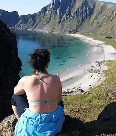Sjarmerende Hus Med Orkesterplass Til Hav Og Fjell Hébergement de vacances Stave