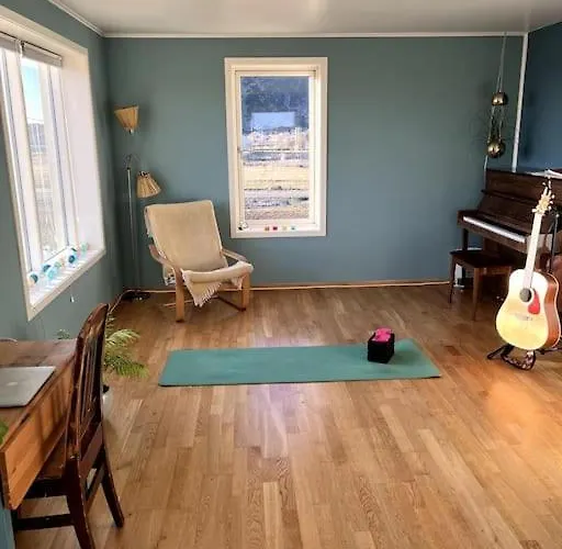 Ferienhaus Sjarmerende Hus Med Orkesterplass Til Hav Og Fjell *